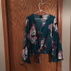 Rue21 Flare Sleeve Top